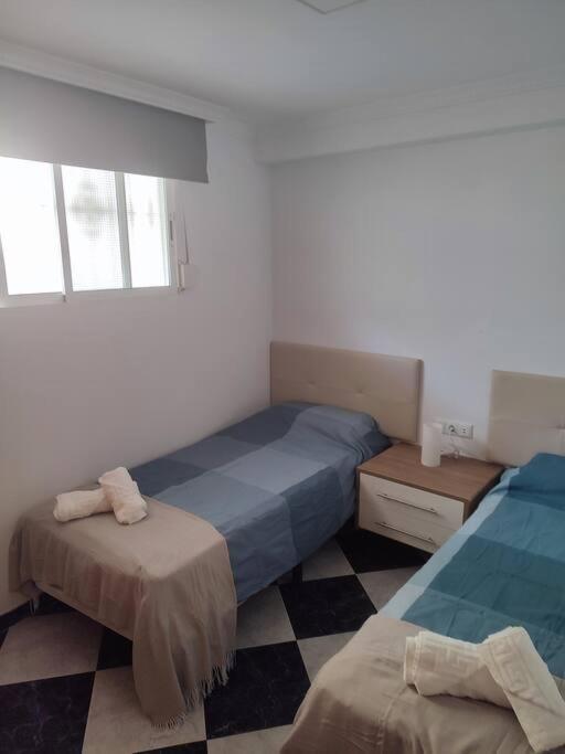 Apartamento En Playa Carvajal 丰希罗拉 外观 照片