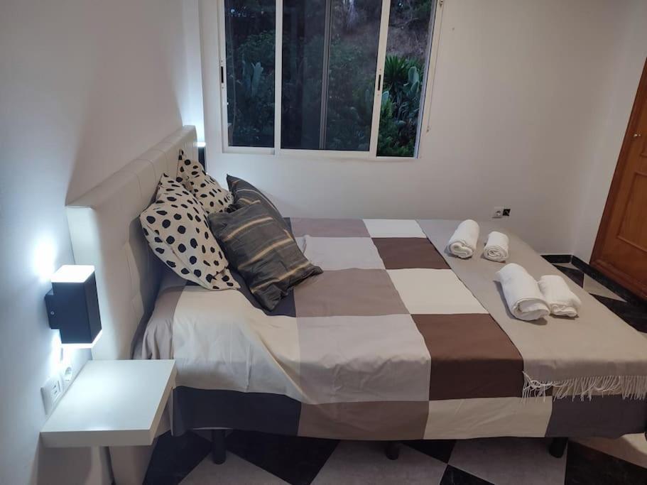 Apartamento En Playa Carvajal 丰希罗拉 外观 照片
