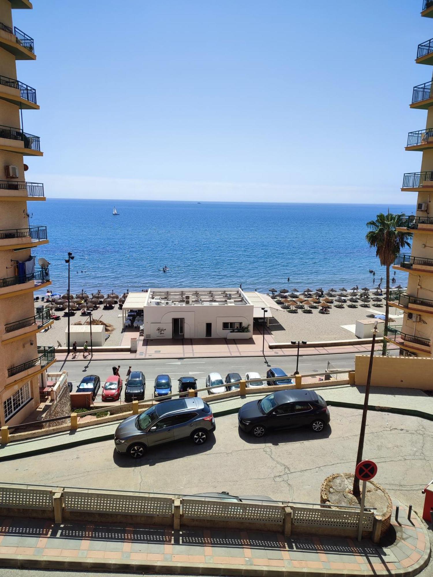 Apartamento En Playa Carvajal 丰希罗拉 外观 照片